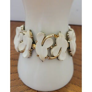 Vtg Estate Bracelet Molded White Leaves Shaped Evening Party Fashion Jewelry